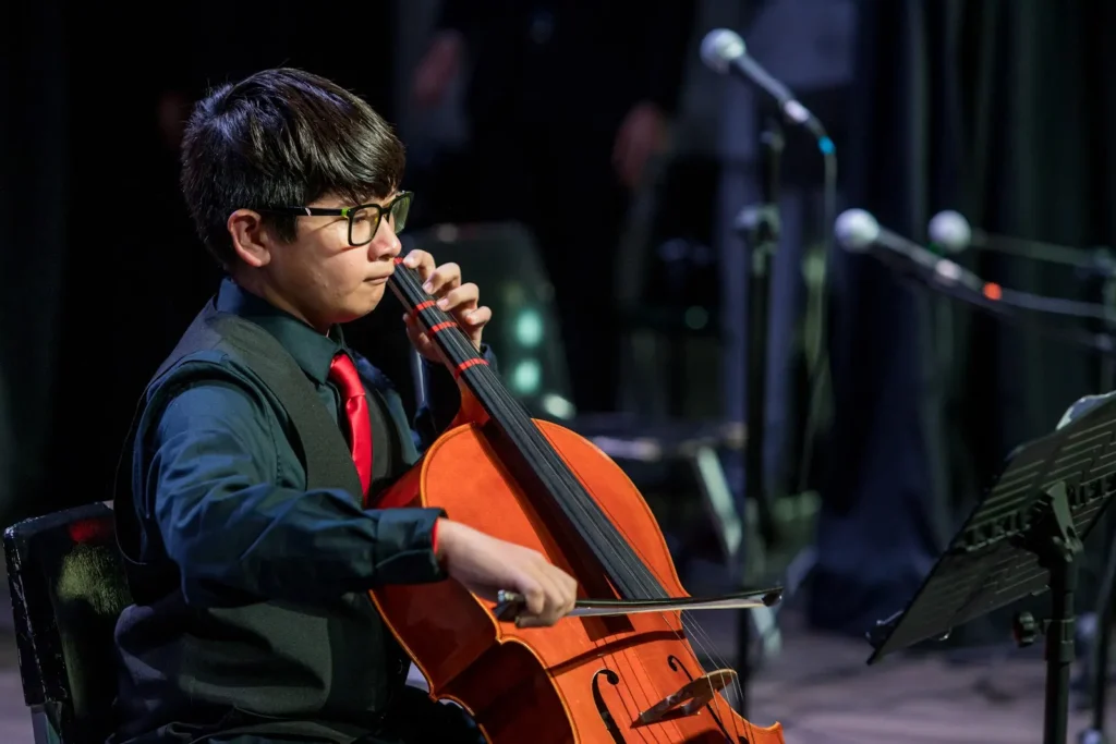 strings solo violin cello student in Pearland Texas