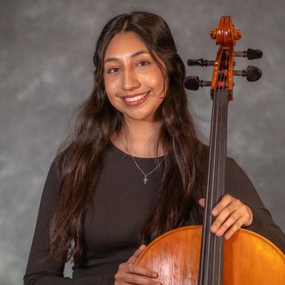 Alexa Z Piano and Cello Instructor